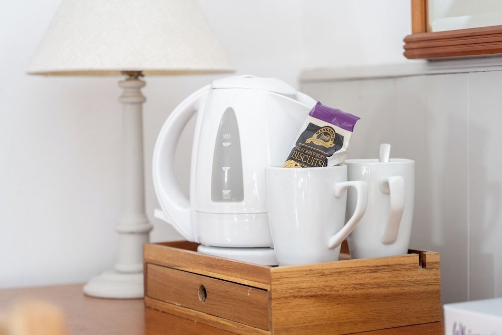 The Lordleaze Hotel And Restaurant Double Room with Four Poster Bed 8