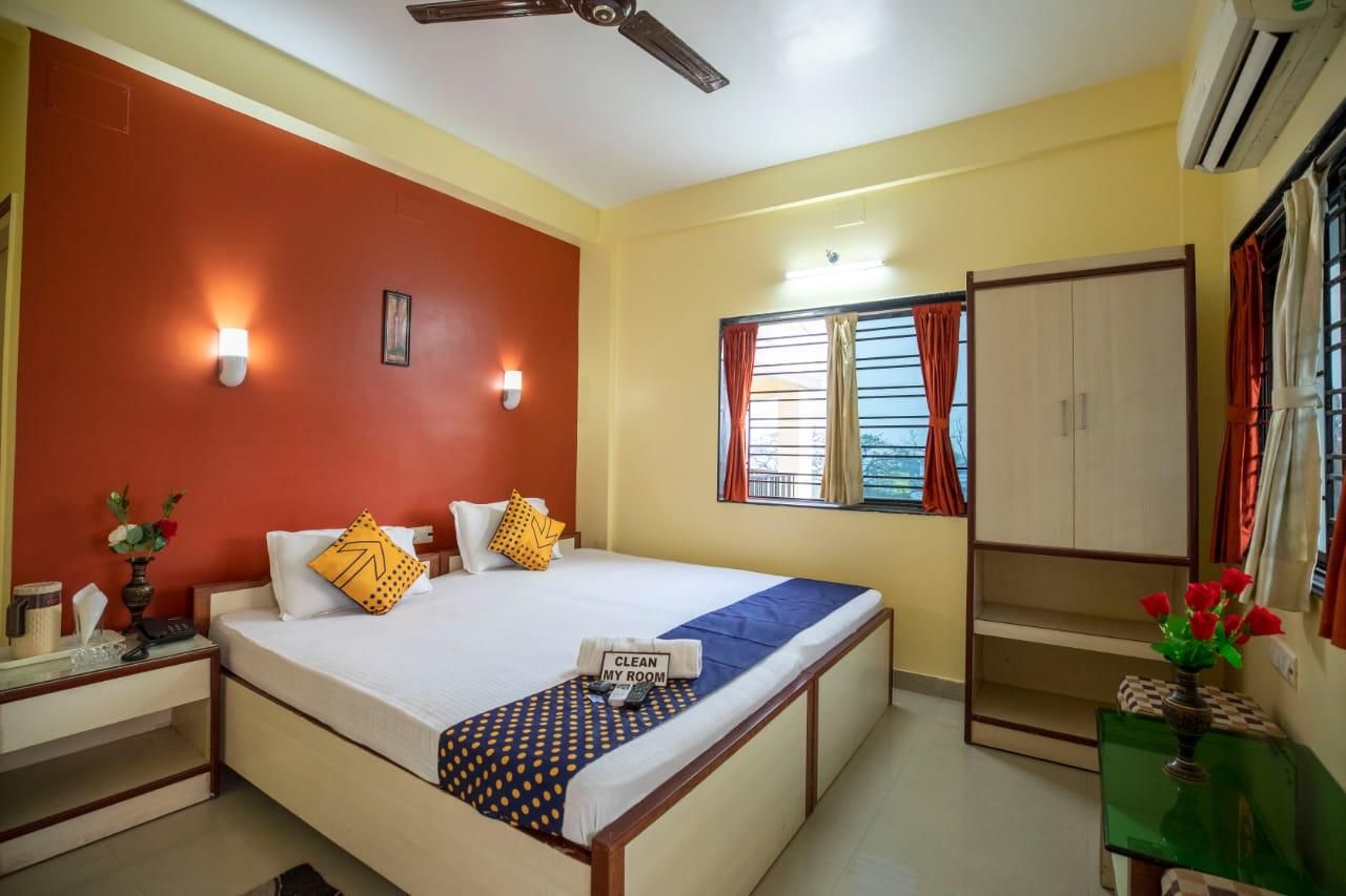 undefined Hotel Mira International 5