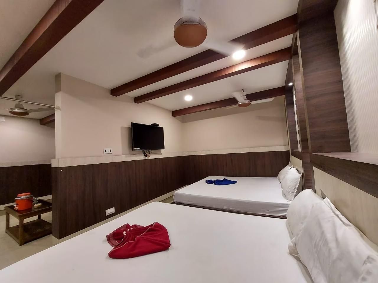 Ananya Hotel CLASSIC DOUBLE BEDED AC 2