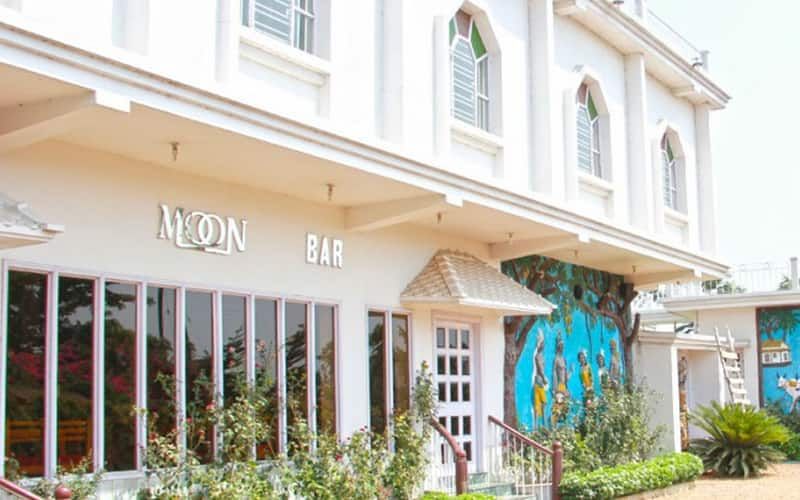 undefined Hotel Moon 6