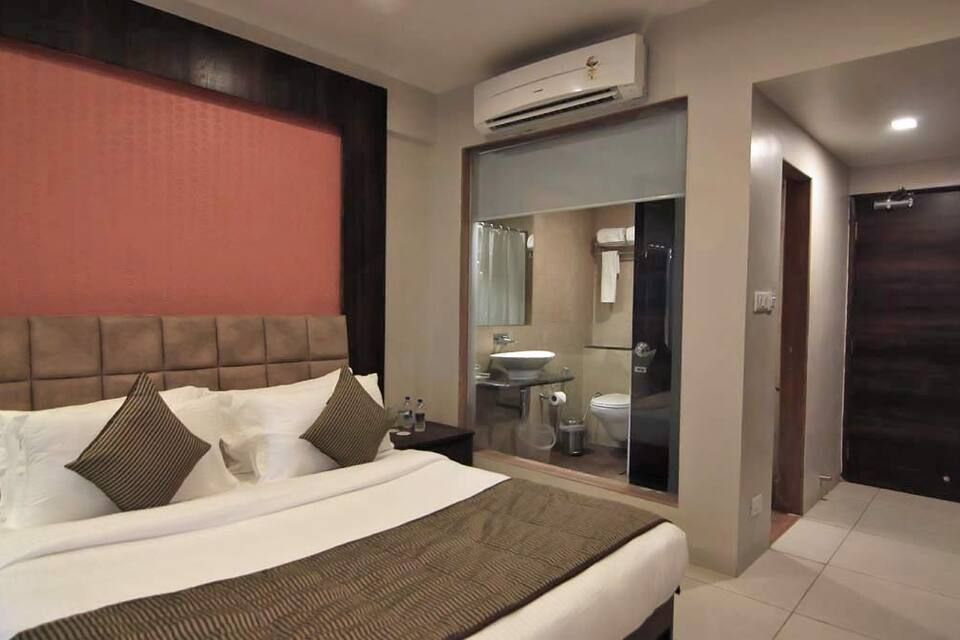 Patang Residency Deluxe Room