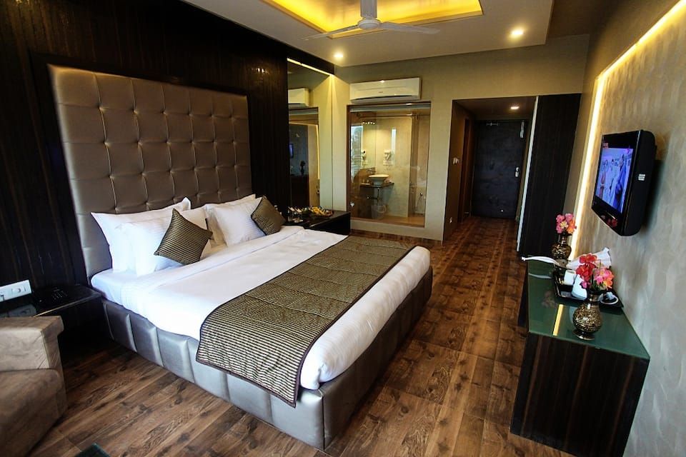 Super Deluxe Double Room - Breakfast
