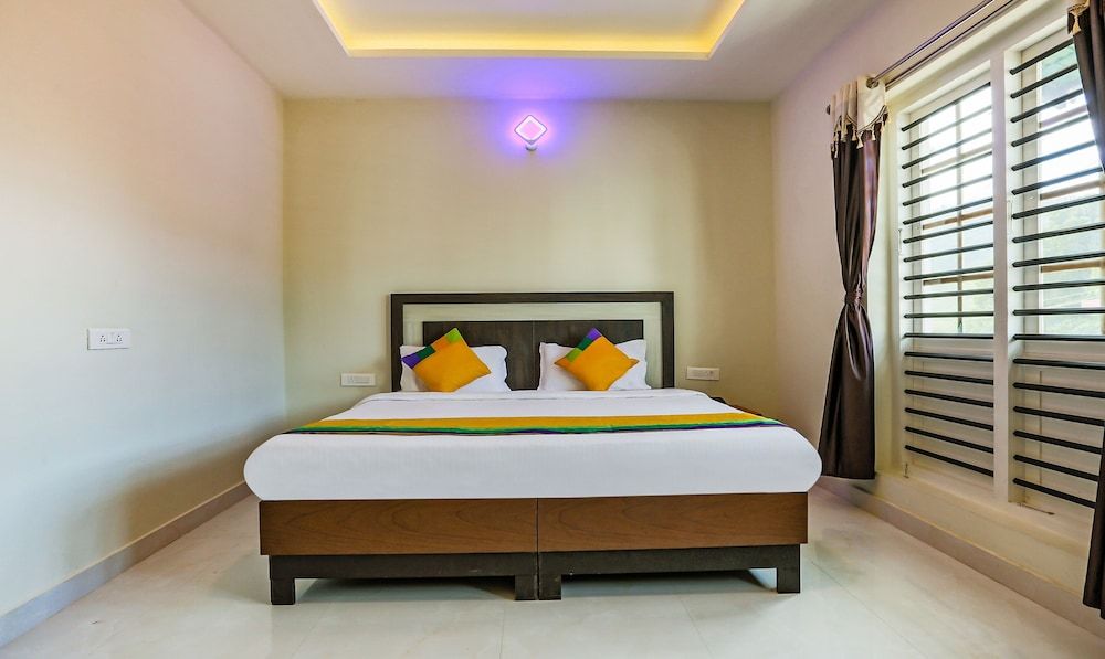 Itsy Hotels Kottaram Residency, 10 Mins To Botanical Garden Deluxe Double Room 2