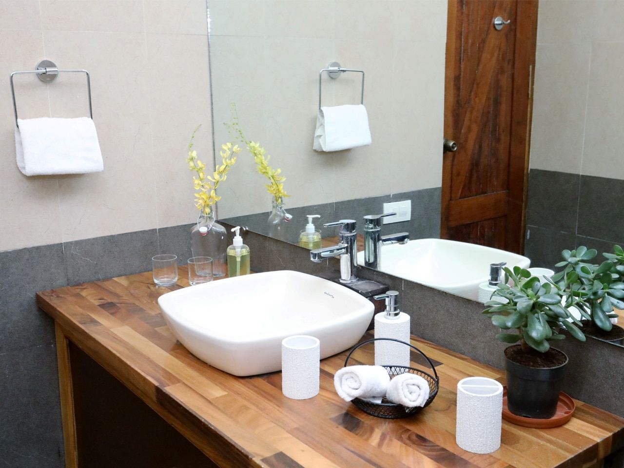 Destiny - The Farm Resort Deluxe Room 10