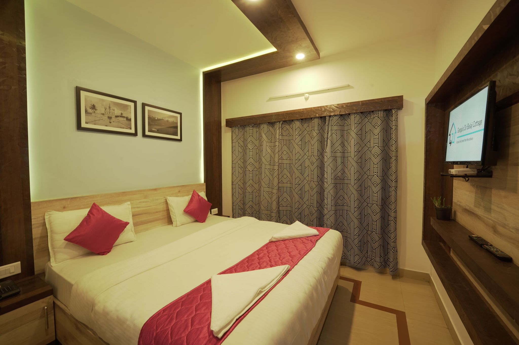 Deluxe 4 Bedroom Cottage