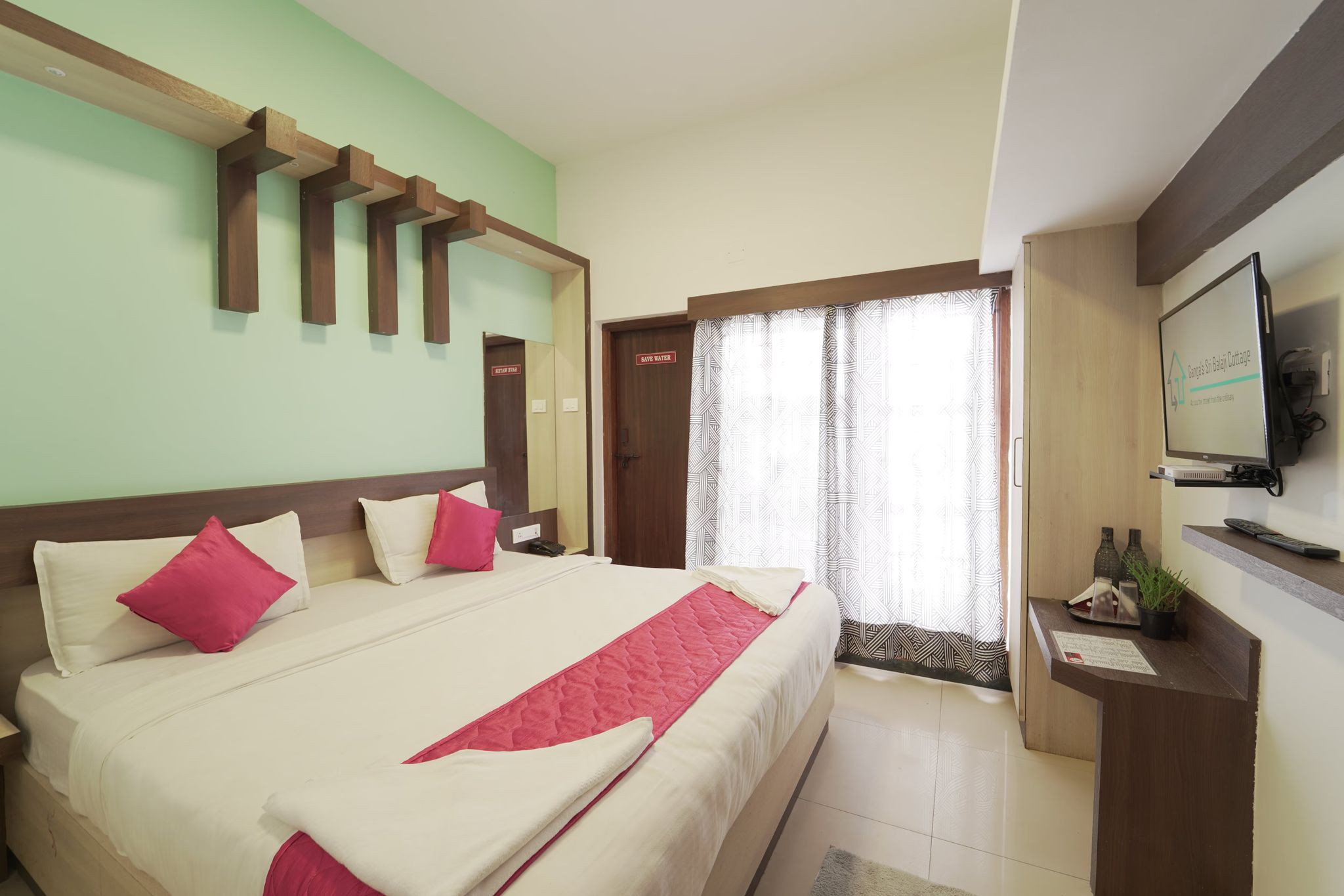 Deluxe 4 Bedroom Cottage