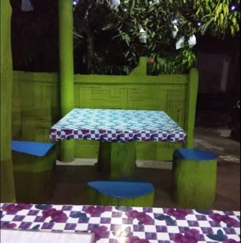 Food & Dining