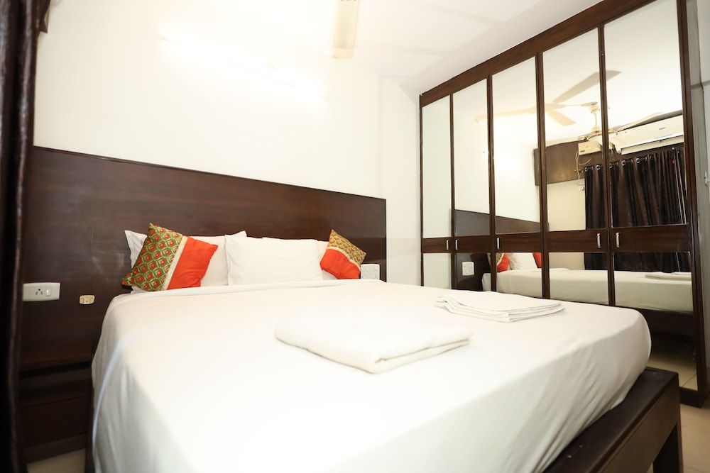 PRATHAM INN BY DOWNTOWN HOTELS Superior Triple Room 3