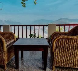 Premium Room with 360 Deg View