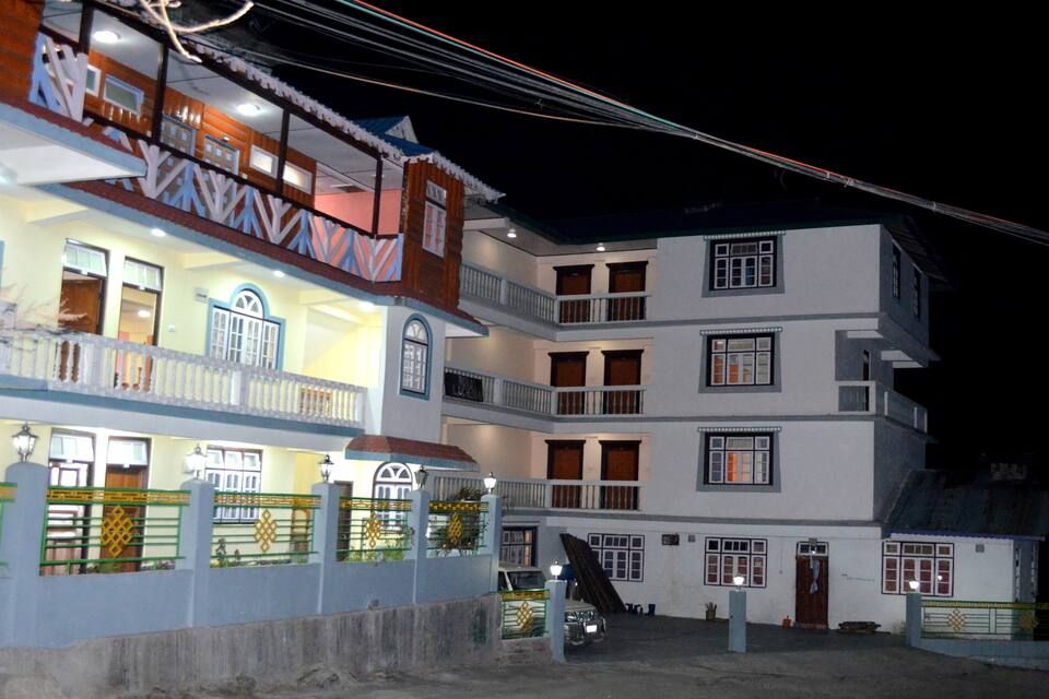 undefined Rufina Royal Lachung 6