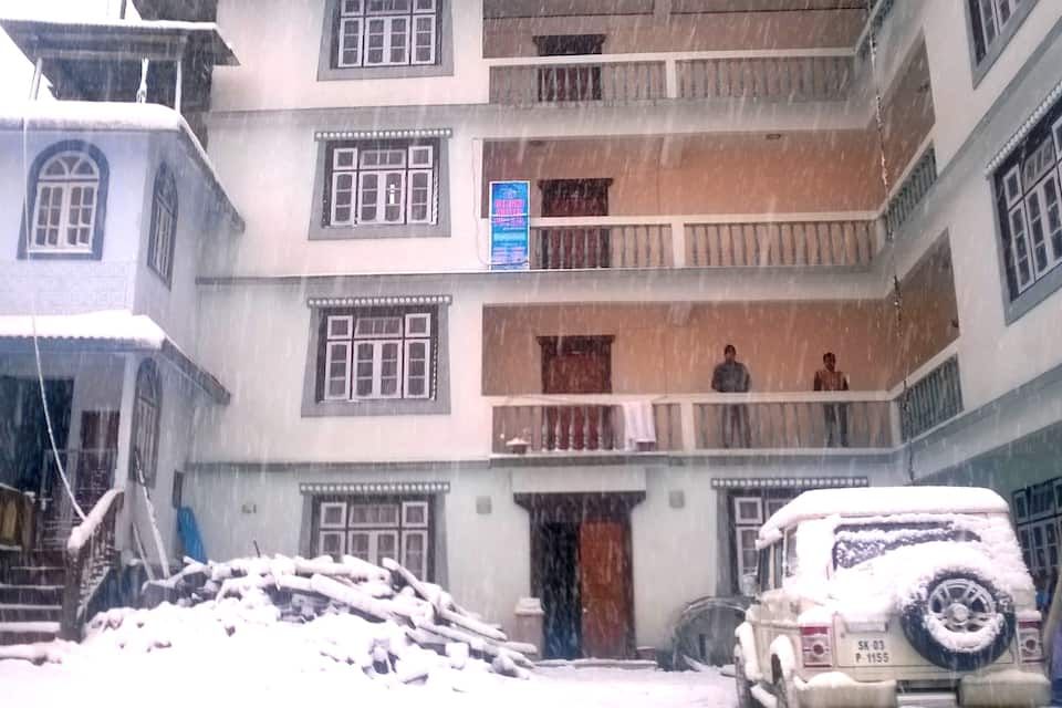 undefined Rufina Royal Lachung 7