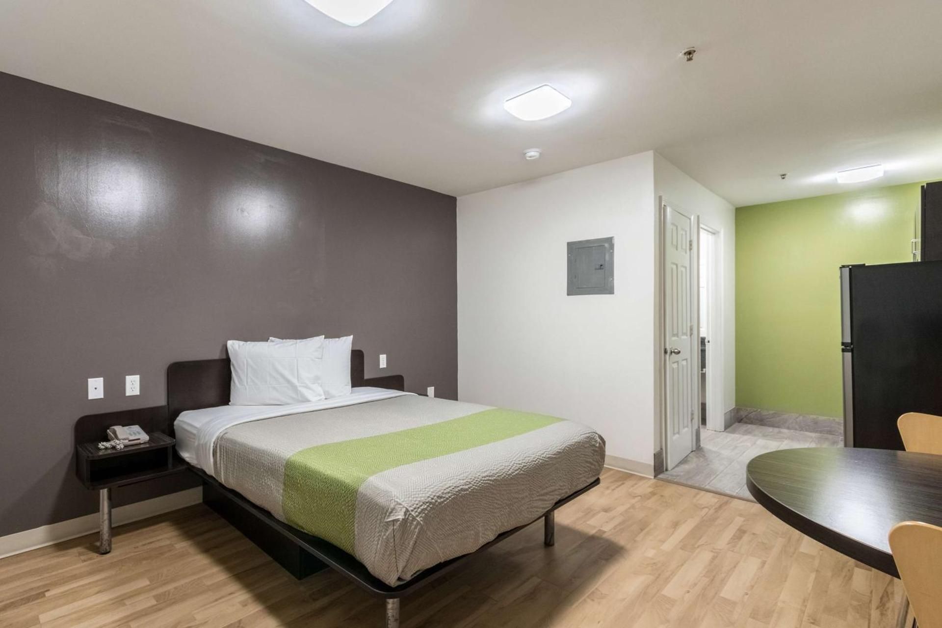 undefined Studio 6 Savannah, GA 10