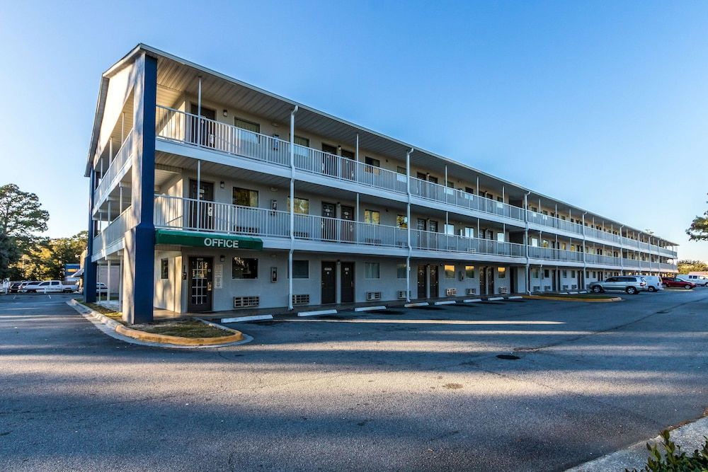 undefined Studio 6 Savannah, GA 5