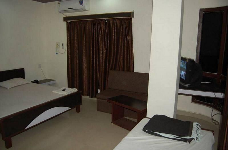 undefined Hotel Samrat 2 3