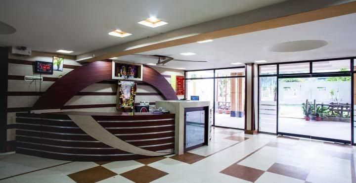 undefined Hotel Larica 5