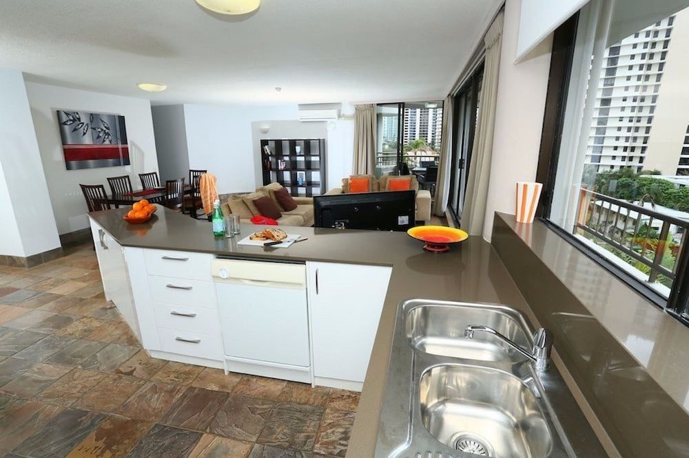 The Regent Apartments Standard Apartment, 1 Bedroom 4