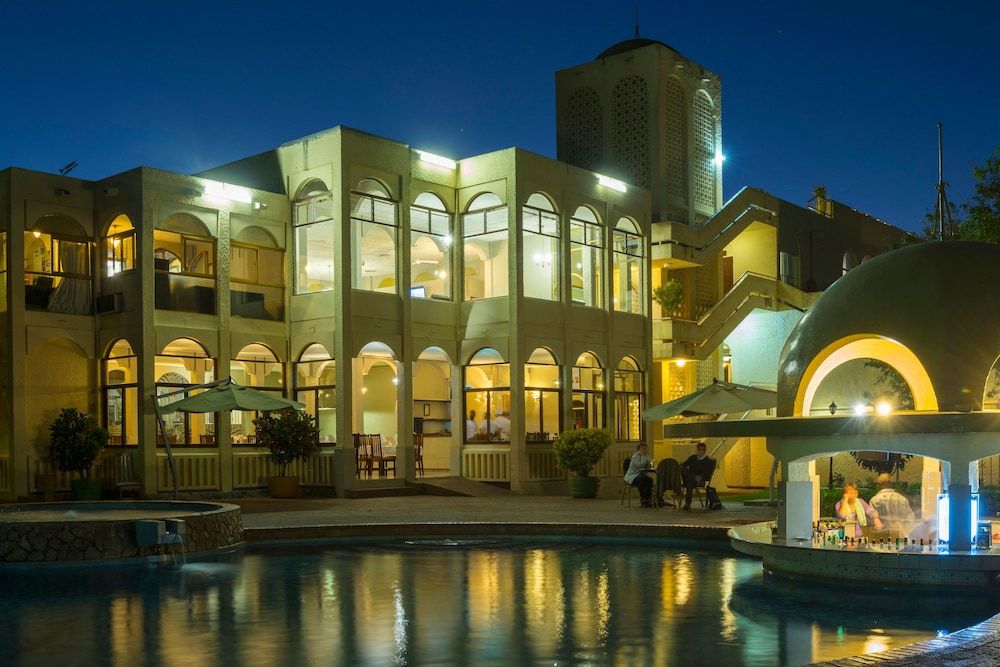 undefined Victoria Falls Rainbow Hotel 3