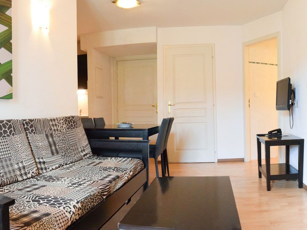 Residhotel Mulhouse Centre Flat 6 persons 6