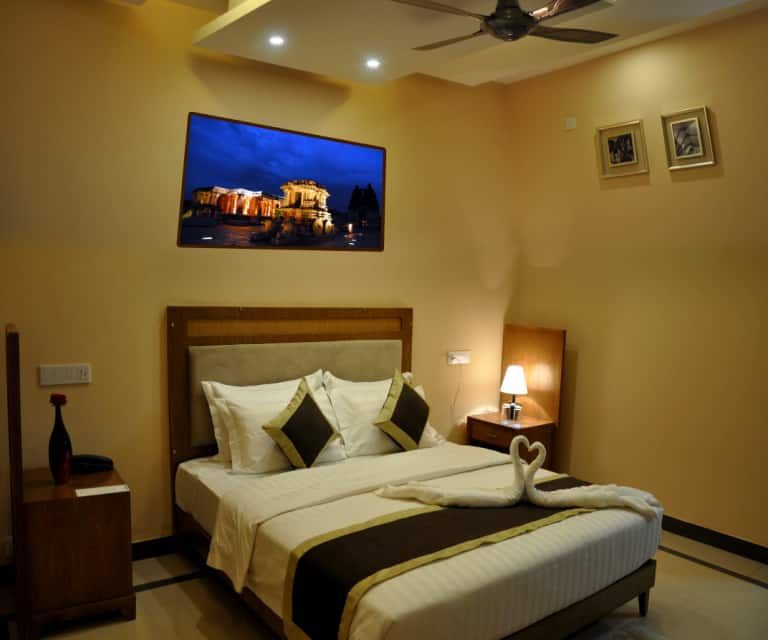 Vijayanagara Kings Court Family Room 4