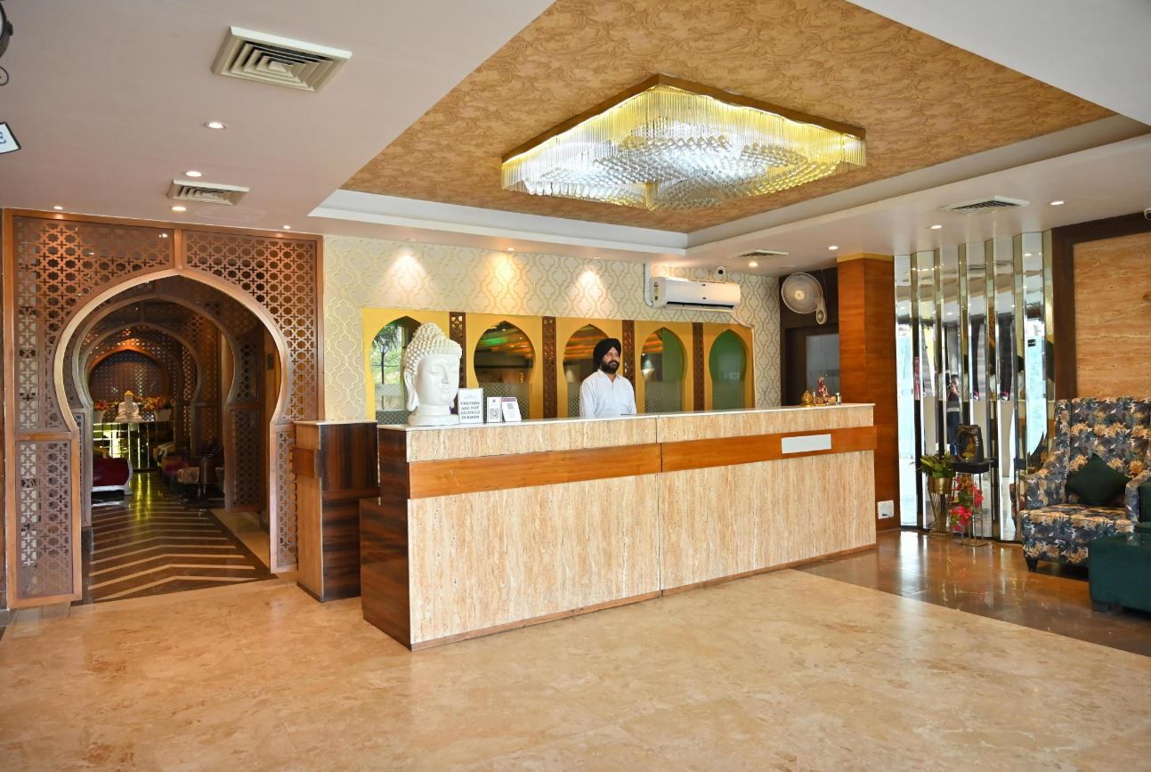 undefined Hotel Melody ( A unit of Hotel Myzone ) 2