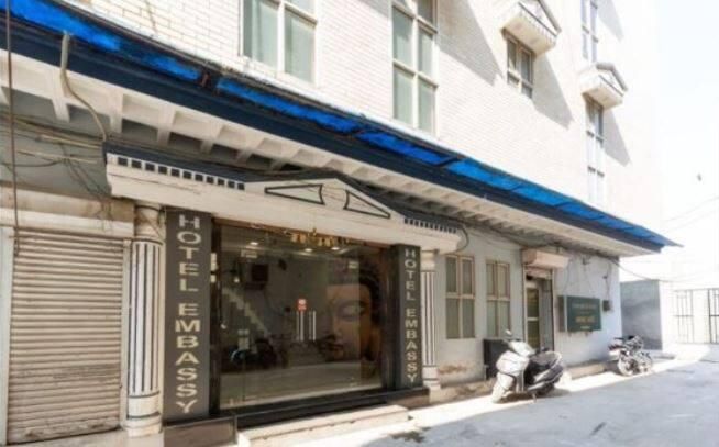 Hotel Embassy
