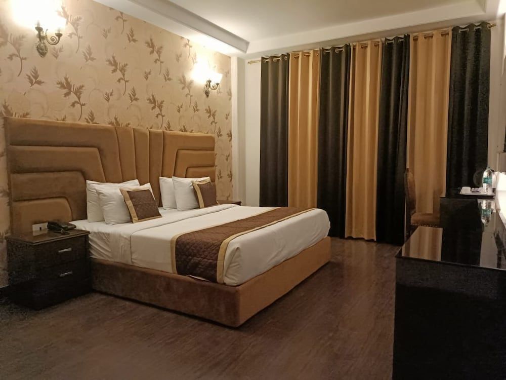KARNAL HAVELI Deluxe Single Room 2