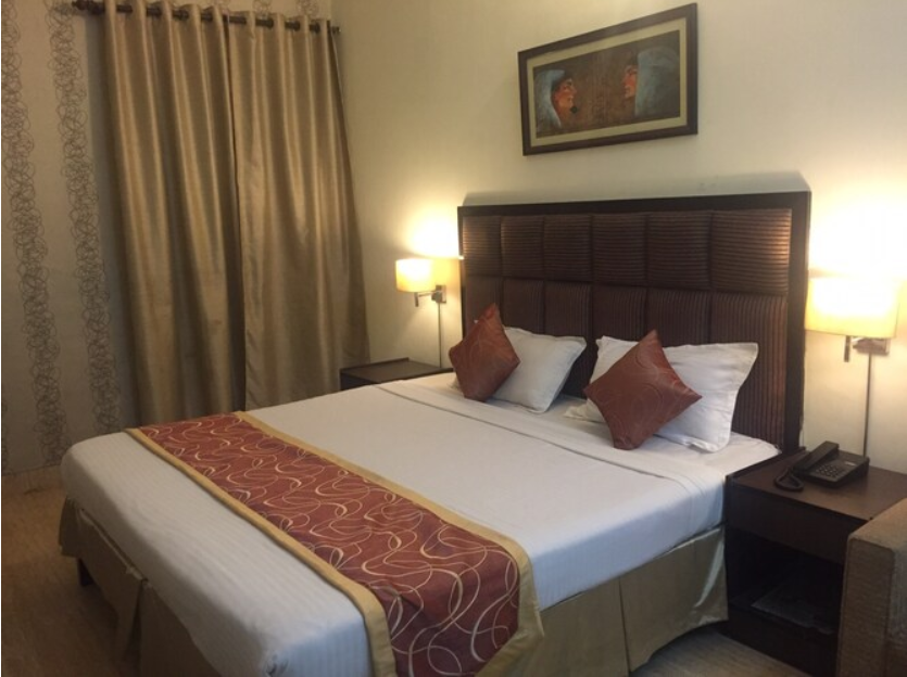 HOTEL DREAMZ RESIDENCY Executive Room 6