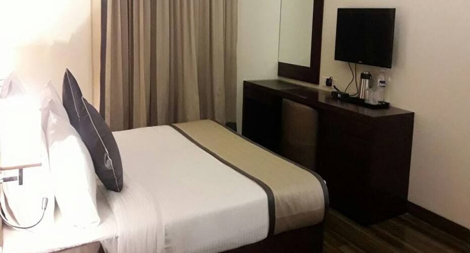 Executive Room 2