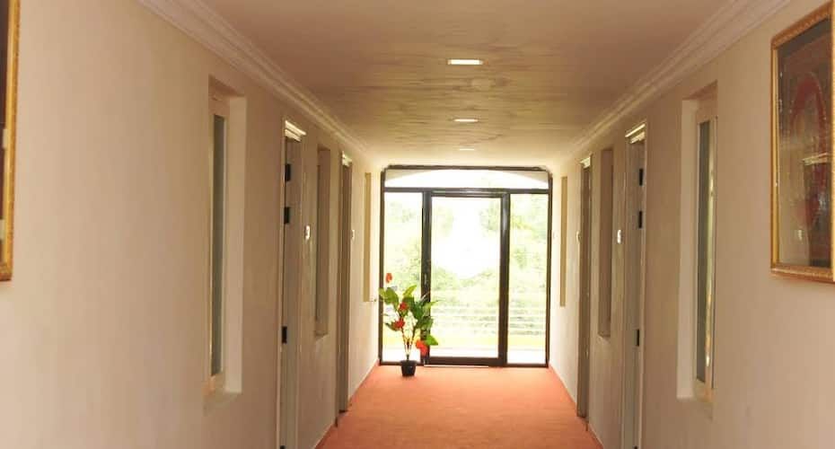 undefined Raja Palace Hotel 5