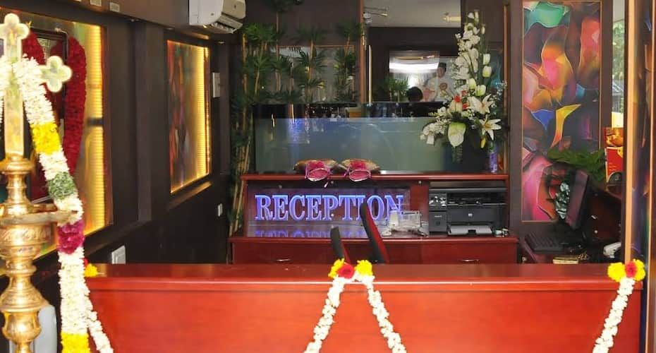 undefined Raja Palace Hotel 6