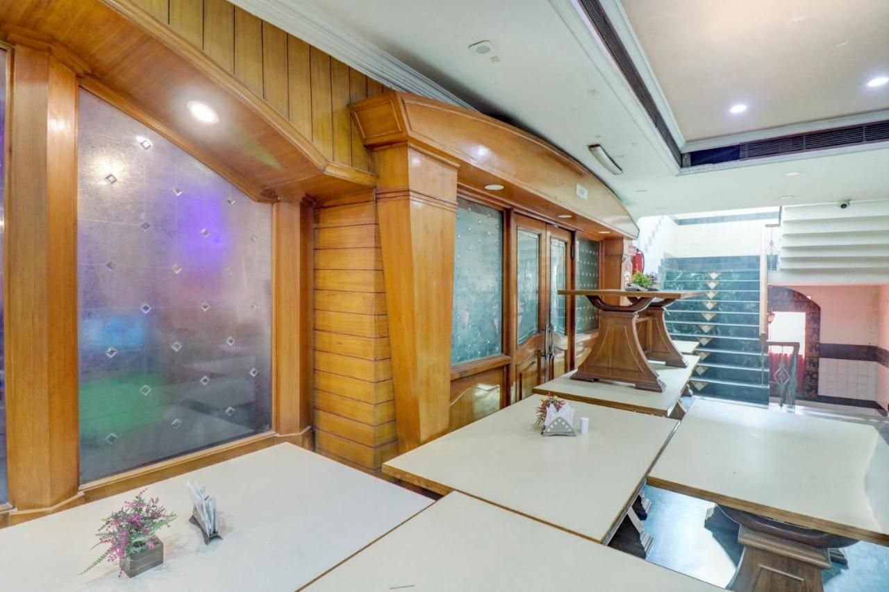 undefined Hotel O by OYO Mukut Mahal 9