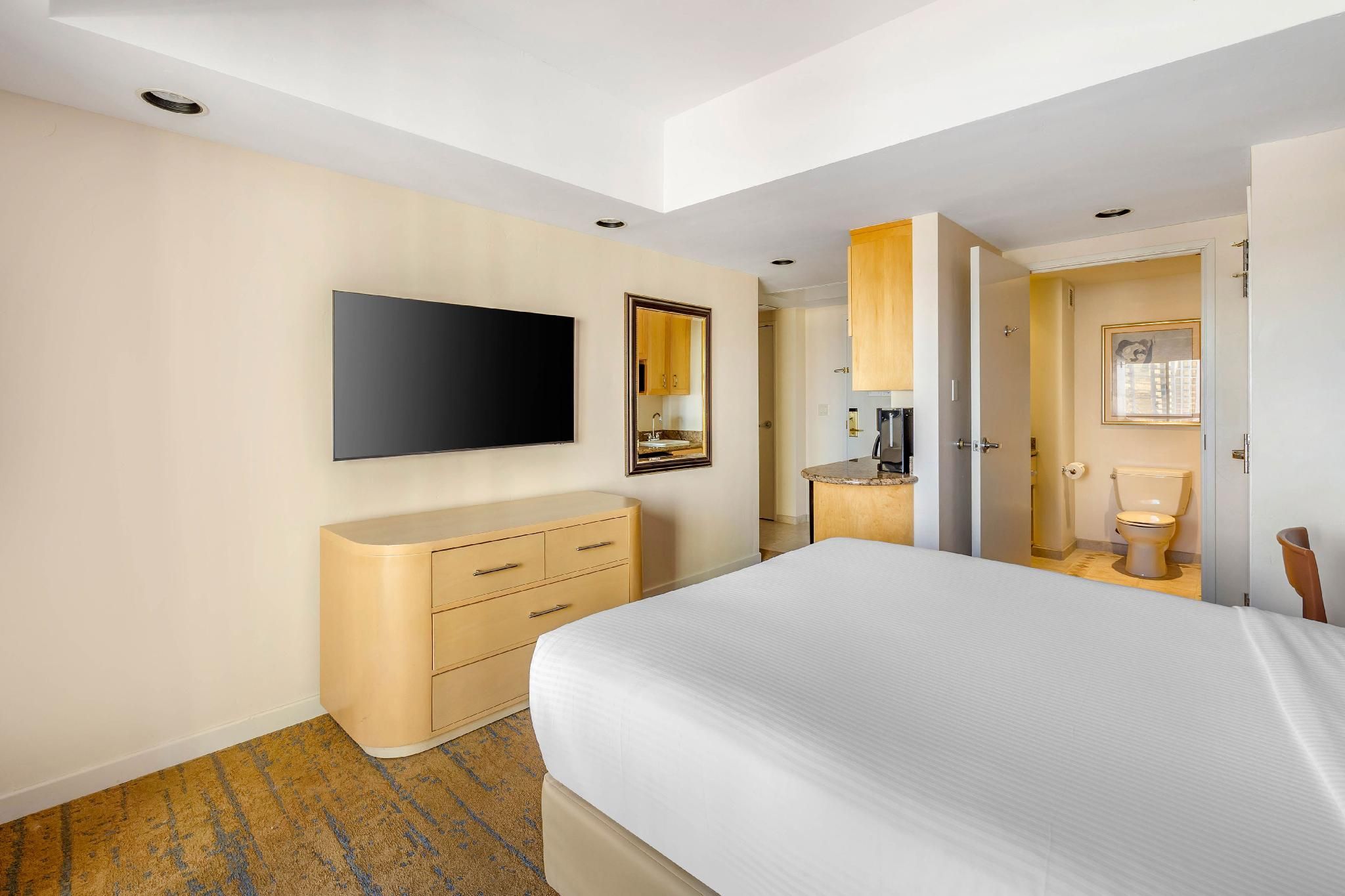 Hilton Vacation Club Polo Towers Las Vegas STUDIO 1 QUEEN WITH BALCONY 33
