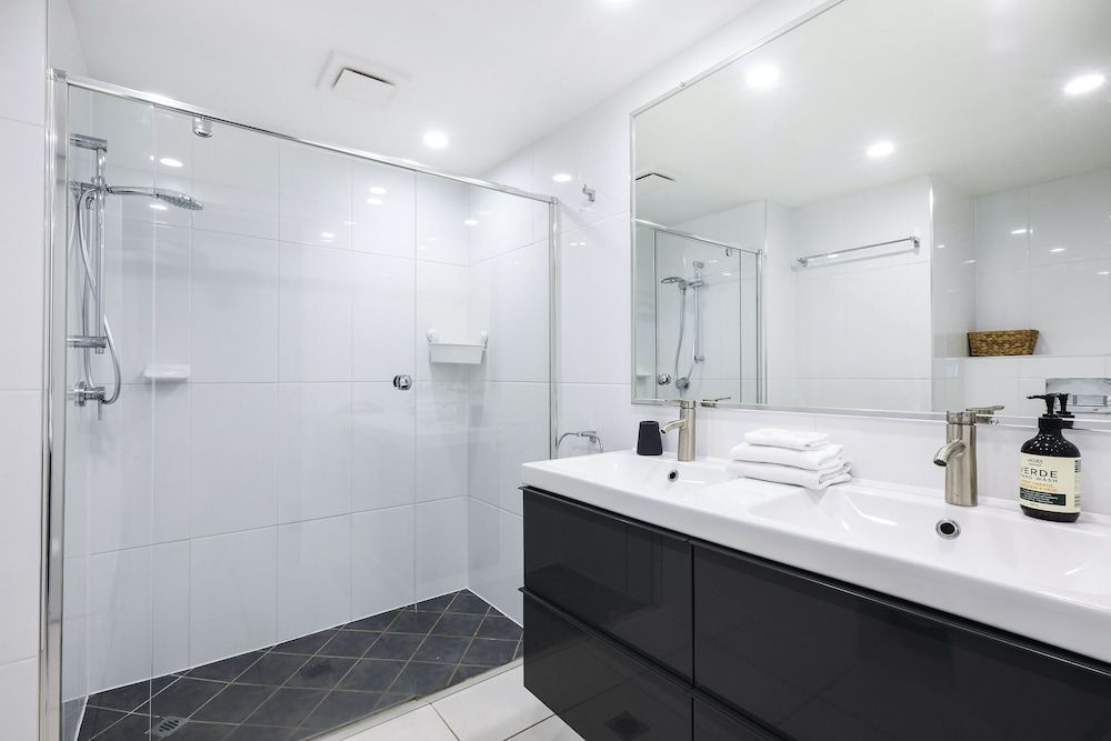 The Breakers One Bedroom Apartment 8