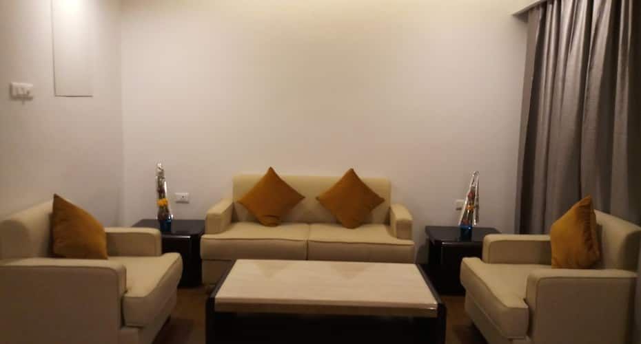 Suite Living Room