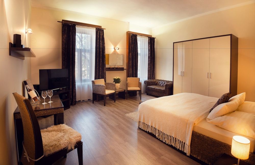 City Residence Apartment Hotel Studio 2