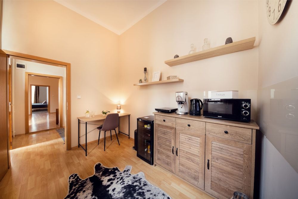 City Residence Apartment Hotel Comfort Apartment 8