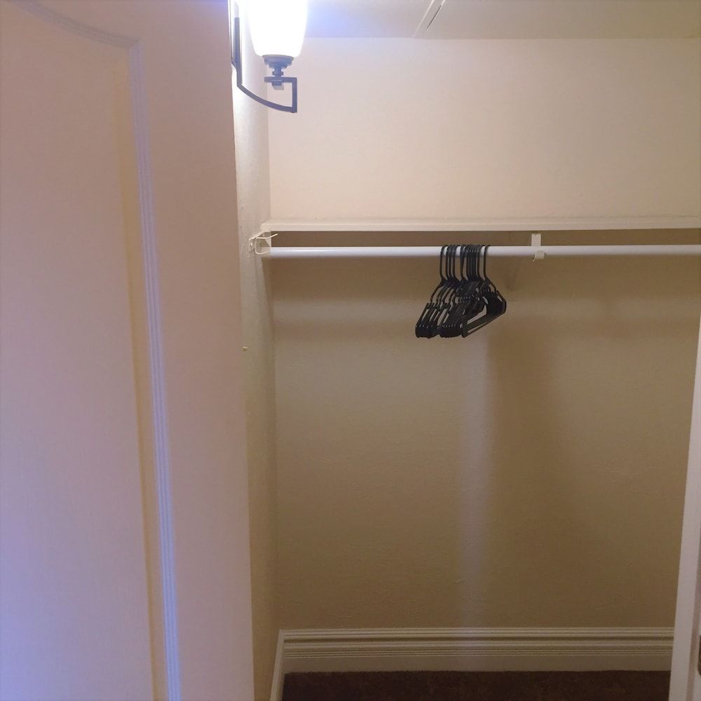 Apartments@Convention Center-16th Street Mall 2 Bedrooms, 2 Bath, Balcony, Kitchen, Queen Airbed 15