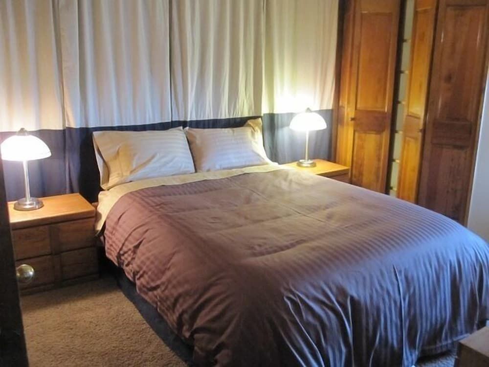 Apartments@Convention Center-16th Street Mall 2 Bedrooms, 2 Bath, Balcony, Kitchen, Queen Airbed 7