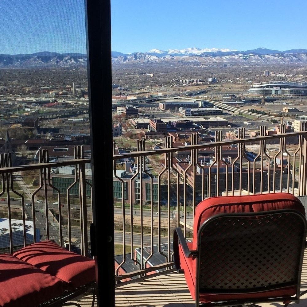 Apartments@Convention Center-16th Street Mall Premium, 1 King Bed, 1 Queen Air Bed, 2 Bath, Balcony, Kitchen 17