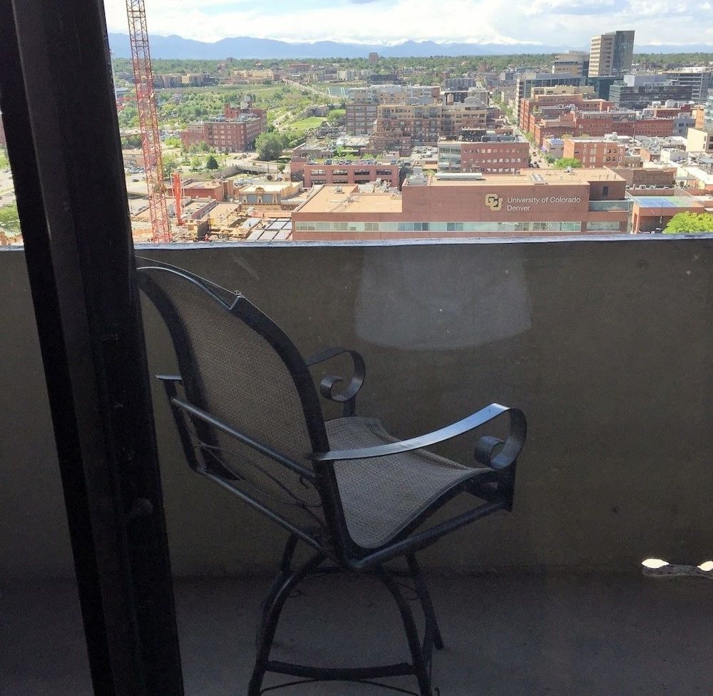 Apartments@Convention Center-16th Street Mall Standard 1 Bedroom, 1 Bath, 1 King bed, 1 Queen airbed, Balcony, Kitchen