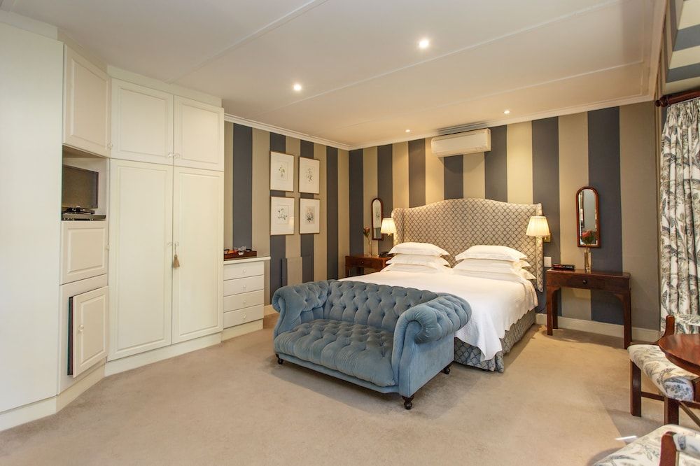 Rosenhof Boutique Hotel Luxury Room, 1 King Bed 2