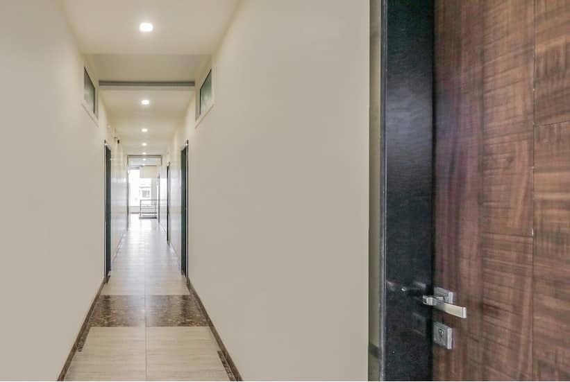 undefined Hotel KH Plaza 10