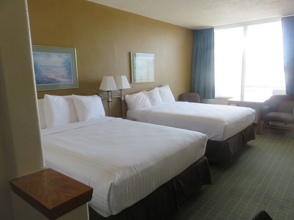 Room, 2 Queen Beds, Non Smoking