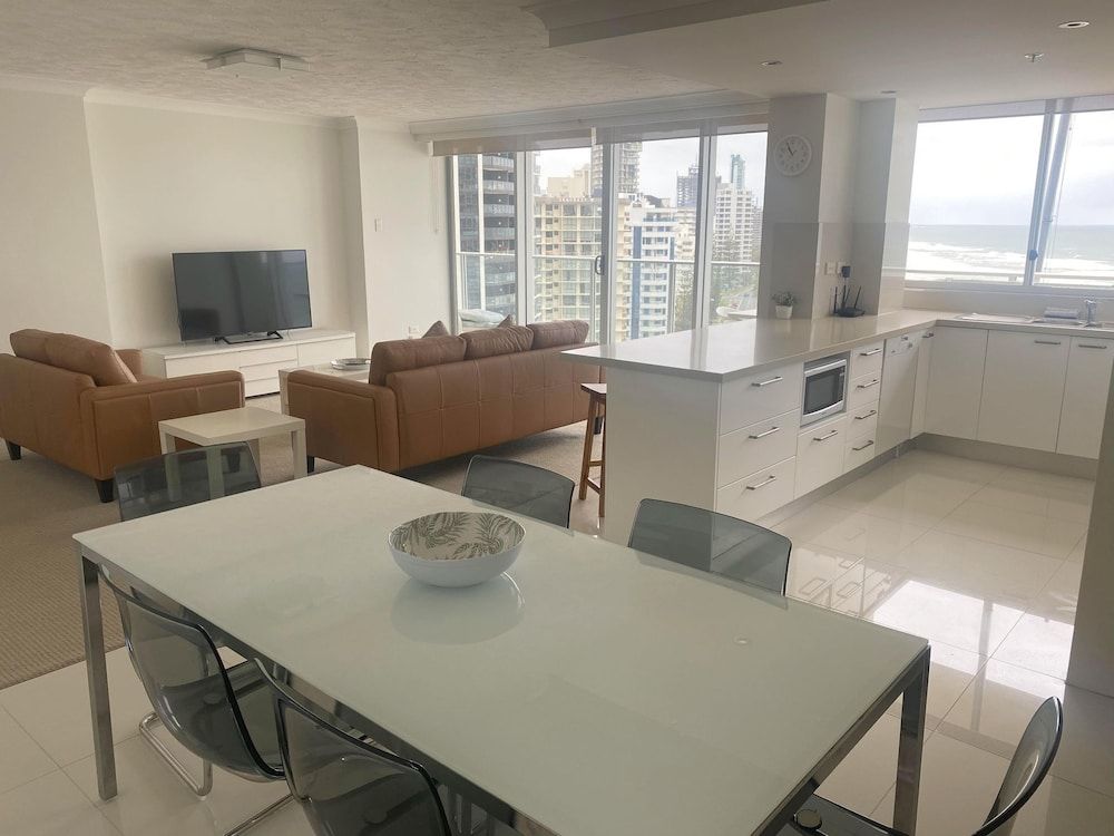 undefined Hi Surf Beachfront Resort Apartments 3