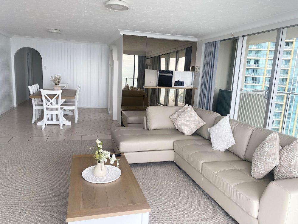 Hi Surf Beachfront Resort Apartments Standard Apartment, 2 Bedrooms 17