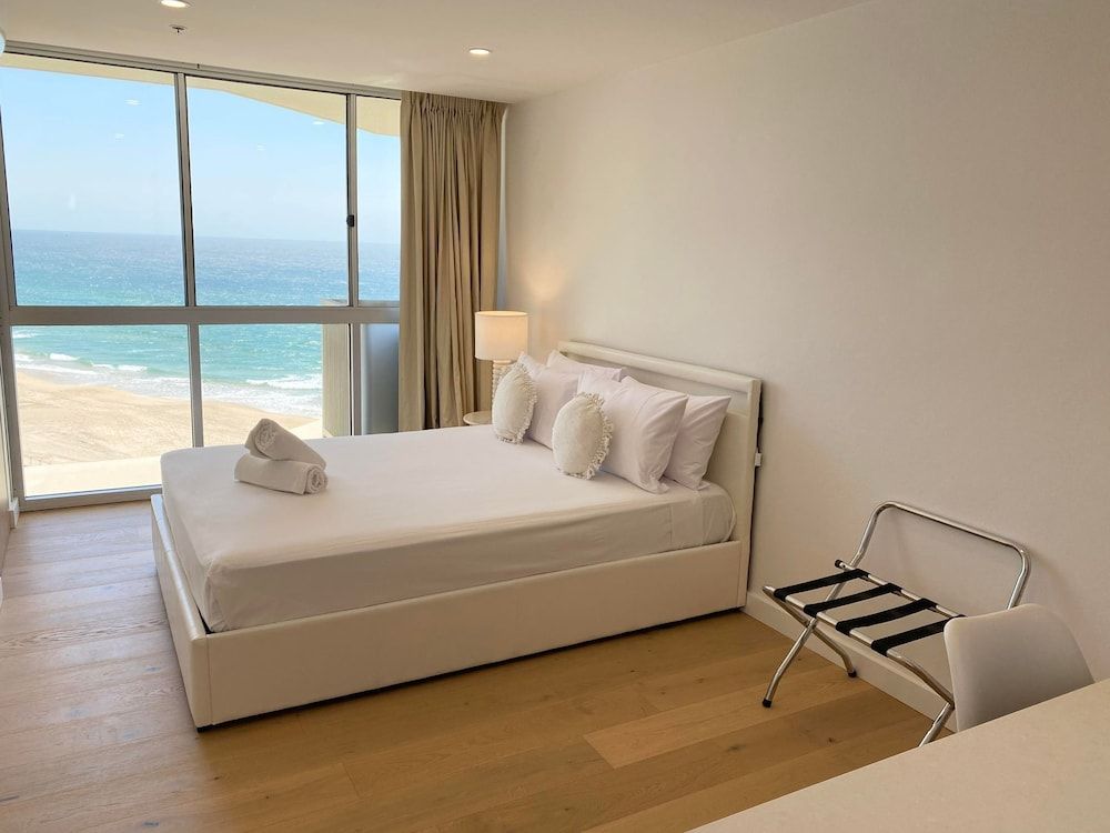 Hi Surf Beachfront Resort Apartments Apartment, 2 Bedrooms (Absolute Beach Front) 5
