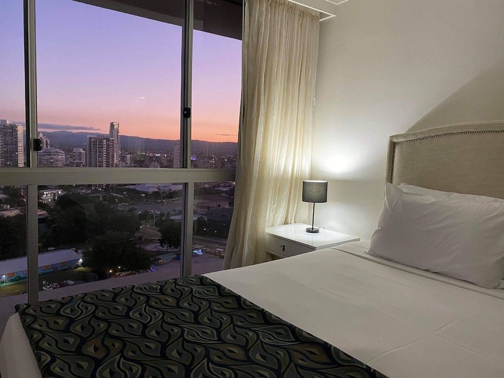 Hi Surf Beachfront Resort Apartments Apartment, 2 Bedrooms (Absolute Beach Front) 3