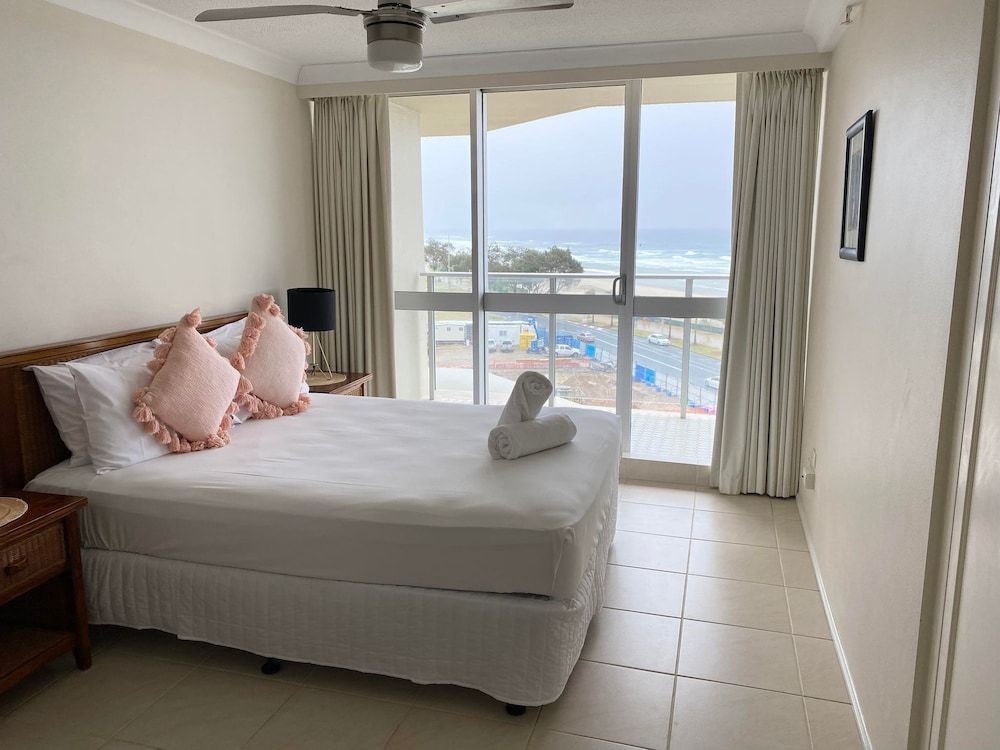 Hi Surf Beachfront Resort Apartments Standard Apartment, 2 Bedrooms 3