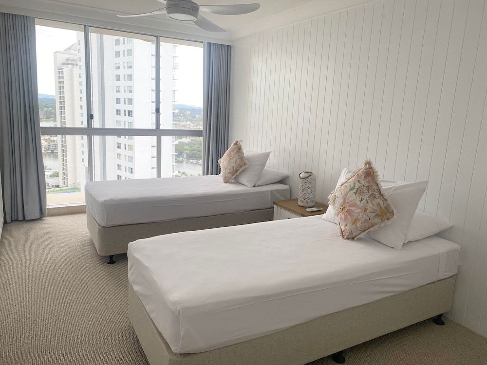 Hi Surf Beachfront Resort Apartments Standard Apartment, 2 Bedrooms 6