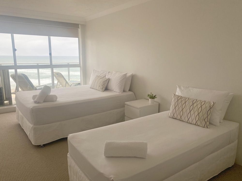 Hi Surf Beachfront Resort Apartments Standard Apartment, 2 Bedrooms 8